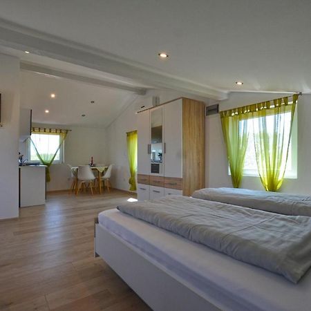 Bavica Apartments Ровинь Экстерьер фото