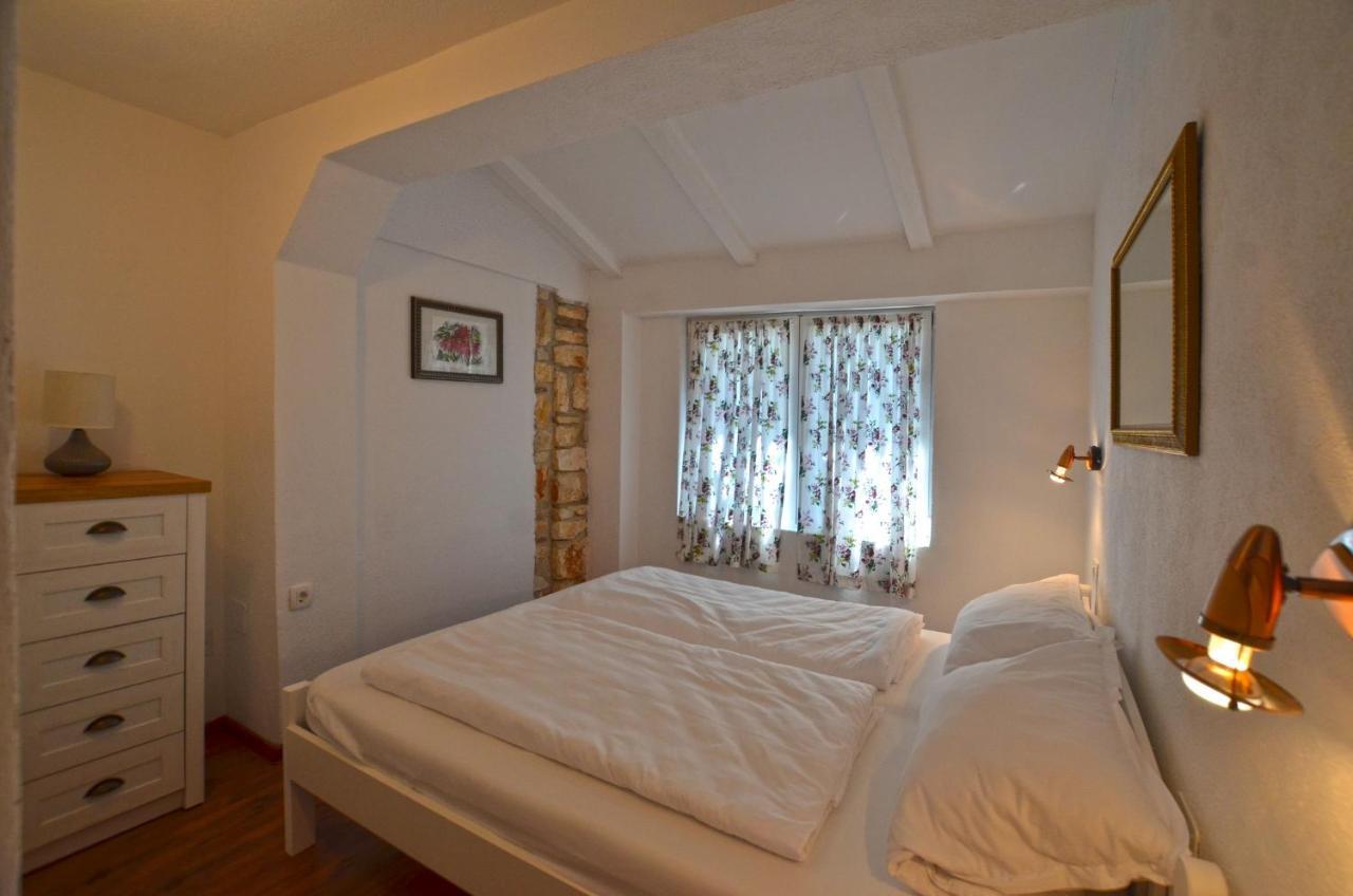 Bavica Apartments Ровинь Экстерьер фото