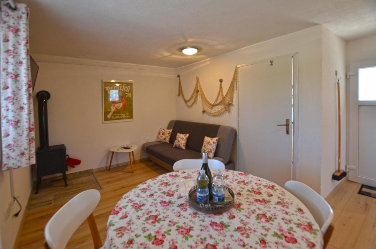 Bavica Apartments Ровинь Экстерьер фото